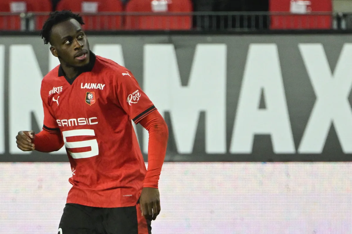 El Rennes rechaza la oferta de 20 millones del Stuttgart por Arnaud Kalimuendo

 ZPMODE MAGAZINE