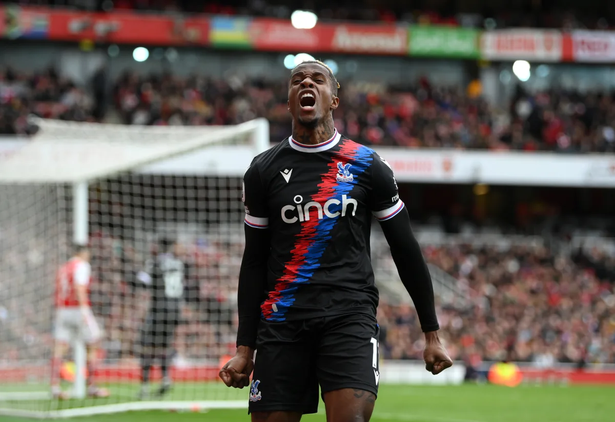 Revelados los detalles de la cesión de Wilfried Zaha al Lyon

 ZPMODE MAGAZINE