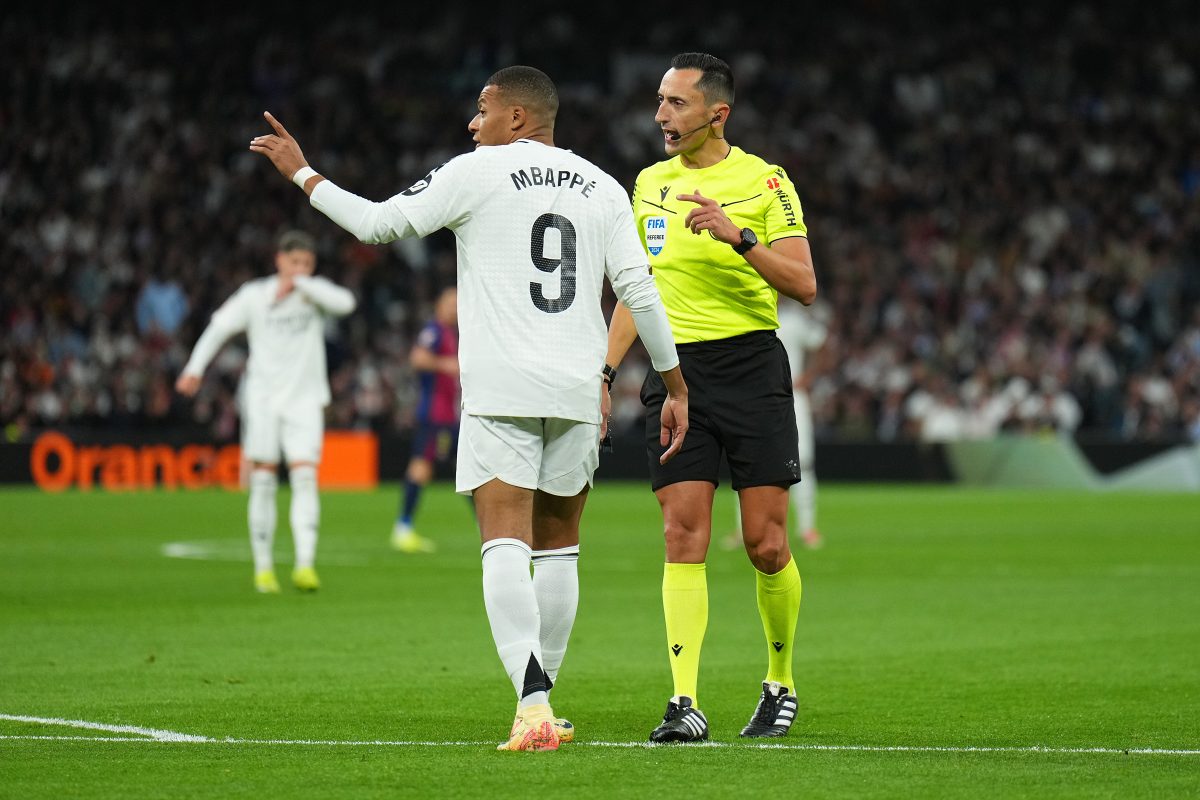 Kylian Mbappé rompe un récord no deseado con 8 fuera de juego en El Clásico

 ZPMODE MAGAZINE